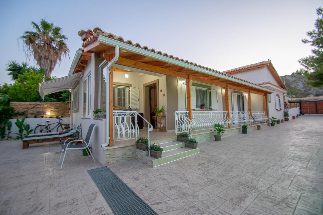 Private Villa Bella Luna ไซคิย์นธอสทาวน์ ภายนอก รูปภาพ