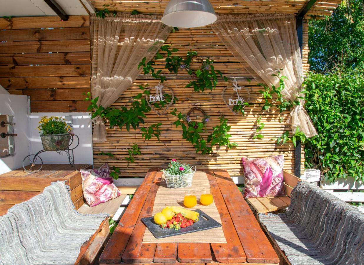Private Villa Bella Luna ไซคิย์นธอสทาวน์ ภายนอก รูปภาพ